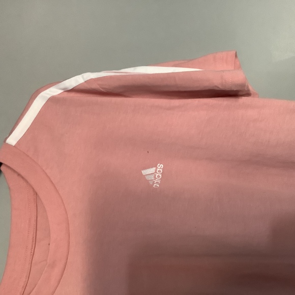 Adidas Cropped Round Neck T Shirt - Size S (8-10) - Pink & White - P2P 18” - Picture 6 of 8